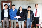 Agribank Hà Tĩnh II và Báo Hà Tĩnh trao nhà tình nghĩa cho người nghèo