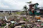 Bão Phanfone đổ bộ Philippines, ít nhất 24 người thiệt mạng