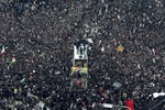 Đám rước lễ tang tướng Soleimani lớn nhất ở Iran kể từ năm 1989