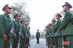 Lính vệ binh Hà Tĩnh “tinh - nhanh - nghiêm - lễ”