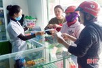 Nhiều hiệu thuốc, doanh nghiệp ở Hà Tĩnh phát khẩu trang miễn phí