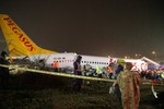 Hiện trường vụ máy bay trượt khỏi đường băng khiến 182 người thương vong ở Thổ Nhĩ Kỳ
