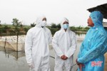 Ráo riết tiêm vắc-xin phòng cúm A/H5N1 cho hơn 9 triệu con gia cầm Hà Tĩnh