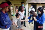 Tuổi trẻ Hà Tĩnh hỗ trợ người dân phòng chống dịch Covid-19