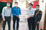 Formosa Hà Tĩnh trao tặng hơn 6.200 lọ nước rửa tay phòng dịch Covid-19