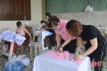 Hơn 4 ngàn khẩu trang phòng dịch từ những “xưởng may” của phụ nữ Hà Tĩnh