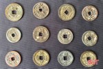 Bảo tàng Hà Tĩnh phát hiện 69 loại tiền cổ tại huyện Lộc Hà