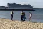 Chống Covid-19, cảnh sát Australia phạt nặng vi phạm giãn cách xã hội