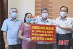 Gia đình 3 thế hệ ở Hà Tĩnh chung tay hỗ trợ phòng, chống dịch Covid-19