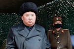 Nhà lãnh đạo Kim Jong-un dự lễ cắt băng khánh thành một nhà máy