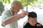 Cắt tóc miễn phí cho hơn 300 học sinh khó khăn ở Nghi Xuân