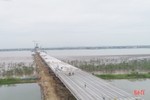 “Vượt nắng” thi công đại công trình cầu Cửa Hội nối Nghệ An - Hà Tĩnh
