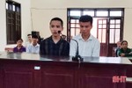 2 thanh niên làng ở Hà Tĩnh dàn cảnh giả mua điện thoại rồi… cướp