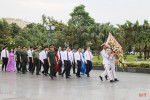Lãnh đạo Hà Tĩnh dâng hương tưởng niệm Chủ tịch Hồ Chí Minh nhân kỷ niệm 130 năm ngày sinh của Người