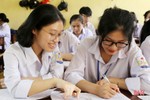 Nữ sinh Hà Tĩnh quán quân tiếng Anh toàn quốc chia sẻ bí quyết học ngoại ngữ