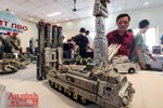 Choáng ngợp những khí tài quân sự do người đam mê mô hình ở Hà Nội lắp ráp, chế tạo