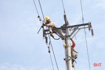 Điện lực Hà Tĩnh diễn tập “giải cứu” lưới điện bị thiên tai phá hỏng ở Nghi Xuân