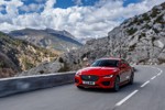 Jaguar XE 2020 - sedan thể thao cao cấp sẽ ra mắt VN trong tháng 6