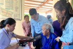 Formosa Hà Tĩnh phối hợp khám, cấp phát thuốc cho hơn 300 người dân