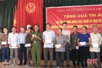 Công ty TNH99 Việt Nam tặng 982 suất quà cho gia đình chính sách ở Thạch Hà, Cẩm Xuyên