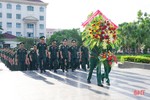 Đoàn đại biểu Đại hội Đảng bộ BĐBP Hà Tĩnh dâng hương báo công tại Khu lưu niệm Bác Hồ