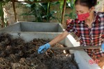 Người dân huyện miền núi Hà Tĩnh biến rác hữu cơ thành phân bón vi sinh
