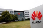Anh loại Huawei ra khỏi kế hoạch phát triển mạng di động 5G