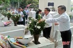 Bộ trưởng Bộ Tài chính dâng hương tại Khu di tích Ngã ba Đồng Lộc