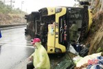 Liên tiếp tai nạn xe khách, xe tải tại các khu vực đèo núi ở Hà Tĩnh, 3 người bị thương