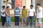 Phục kích 16 điểm đánh lô đề, Công an huyện Can Lộc bắt giữ 17 đối tượng