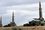 Mỹ phát triển tên lửa tầm trung: Chính thức khai tử INF