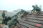 Ảnh hưởng bão số 5, nhiều nhà dân ở Nghi Xuân bị tốc mái, kè biển Lộc Hà sạt lở