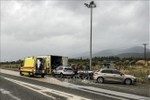 Phát hiện hàng chục người di cư trong xe tải đông lạnh ở Áo