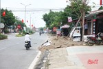 Vì sao vi phạm hành lang ATGT đường bộ ở Hương Khê chưa được xử lý triệt để?