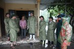 Lãnh đạo UBND tỉnh Hà Tĩnh chỉ đạo khắc phục hậu quả lốc xoáy, triển khai ứng phó mưa lũ sau bão số 5