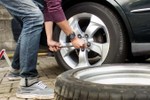 “Đọc” những dấu hiệu bất ổn của lốp xe oto, tài xế cần phải biết