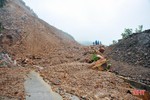 Lở đất nghiêm trọng trên tuyến đường Phúc Trạch - Hương Liên