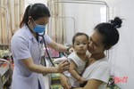 Chuyển mùa, trẻ em Hà Tĩnh nhập viện tăng gấp đôi ngày thường