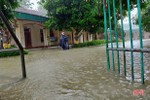Hơn 30 vạn học sinh Hà Tĩnh tiếp tục nghỉ học do mưa lũ