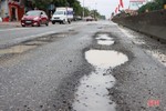 Nhiều đoạn Quốc lộ 1 hư hỏng nặng do mưa lũ