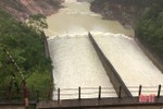 Các hồ chứa lớn, thủy điện ở Hà Tĩnh đang xả tràn ở mức thấp