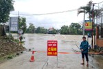 Nhiều địa bàn ở Hương Sơn ngập cục bộ, giao thông bị chia cắt