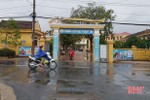 Sáng nay, 77 trường ở Hà Tĩnh cho học sinh nghỉ học phòng tránh mưa lớn sau bão số 9