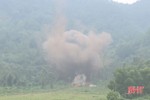 Bộ CHQS Hà Tĩnh phối hợp hủy nổ an toàn 2 quả bom sót lại sau chiến tranh