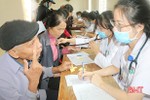 Gần 1.000 người dân Thạch Hà được khám, cấp thuốc miễn phí