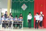 Học sinh Can Lộc được phổ biến kiến thức về di cư an toàn và phòng chống buôn bán người
