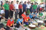 Gói 1.200 bánh chưng dâng lên Lễ hội đền Cả - Dinh đô quan Hoàng Mười