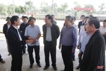 Nguyên Chủ tịch nước Trương Tấn Sang khảo sát xây nhà tránh lũ tại Hà Tĩnh