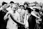 “Tin vào dân, dựa vào dân, phấn đấu vì quyền lợi của Nhân dân” trong tư tưởng đại đoàn kết dân tộc của Chủ tịch Hồ Chí Minh