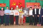 Lãnh đạo tỉnh dự ngày hội đại đoàn kết tại xã Ngọc Sơn